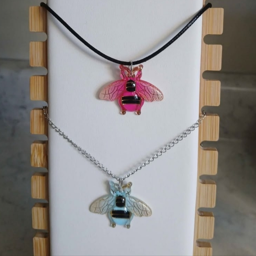 3/$8 Bee Necklaces Womens Girls Accessories Bugs Insect